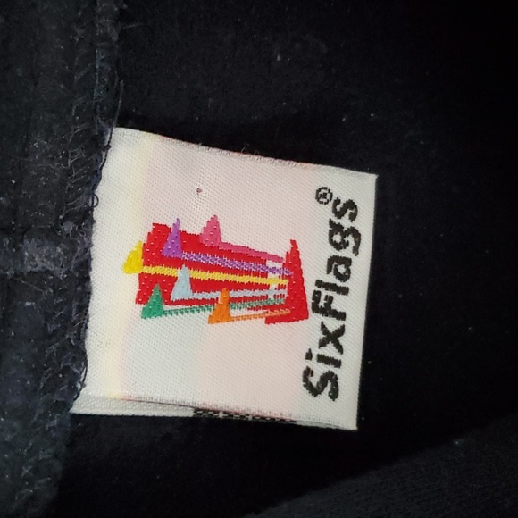 Six Flags Magic Mountain Hoodie - Picture 4 of 4